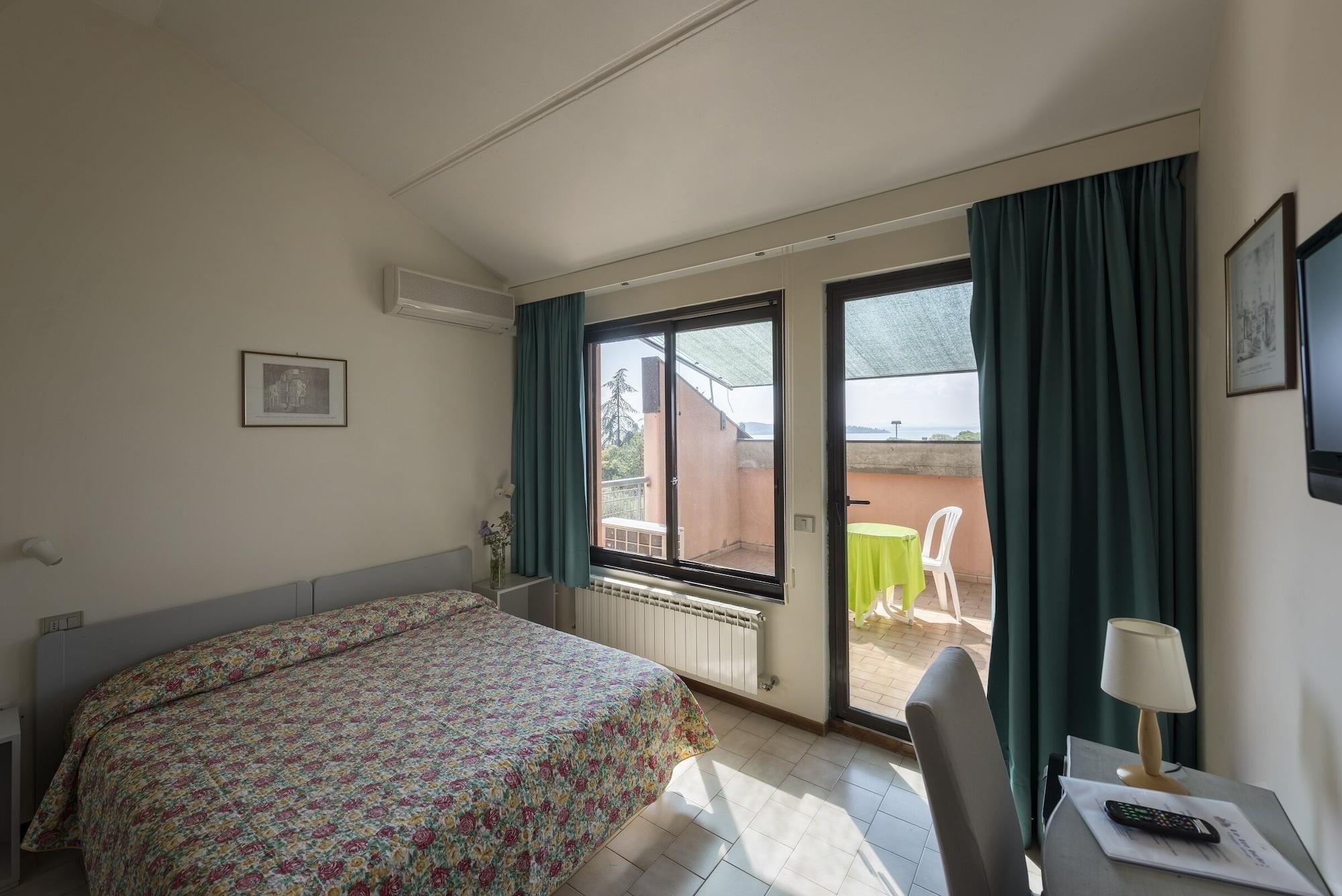 Hotel Le Tre Isole Magione Exterior photo