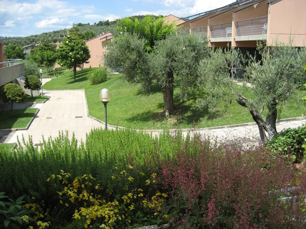 Hotel Le Tre Isole Magione Exterior photo