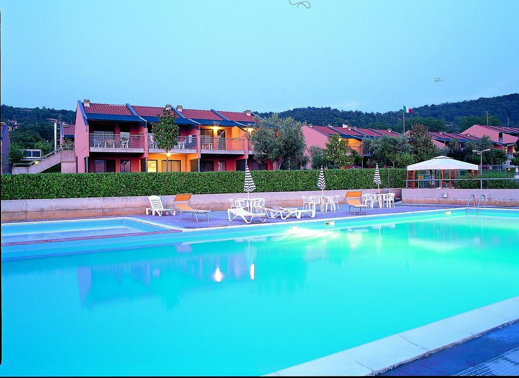 Hotel Le Tre Isole Magione Exterior photo